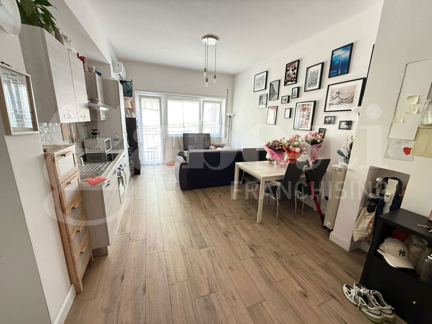 Quadrilocale arredato in affitto a Roma