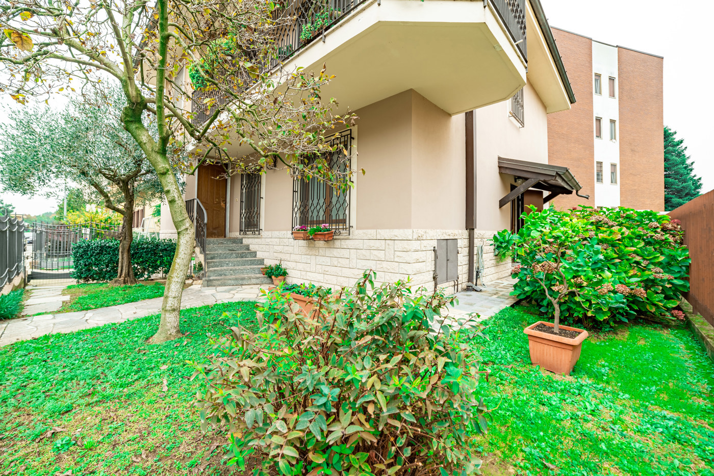 Villa Bifamiliare in vendita a Rozzano