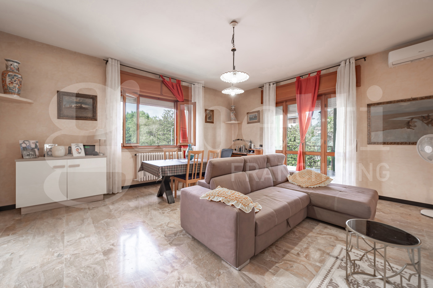 Quadrilocale con giardino a Rozzano