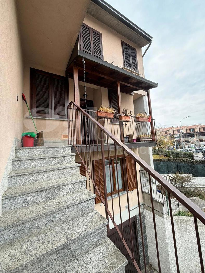 Villa in vendita a Lacchiarella