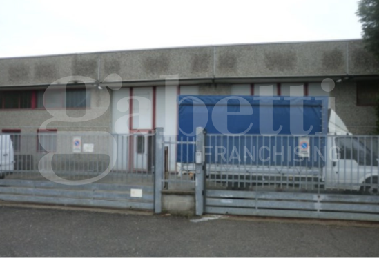 Capannone in vendita a Rosate