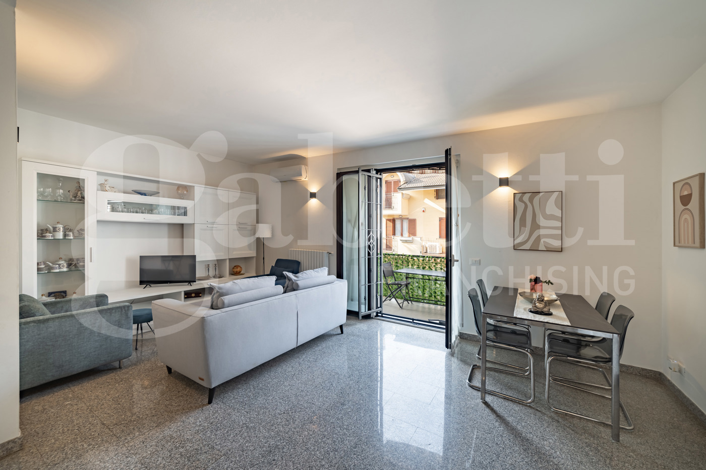 Villa con giardino a Cisliano