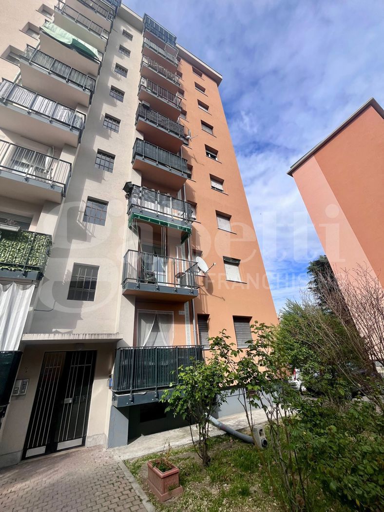 Trilocale da ristrutturare a Rozzano