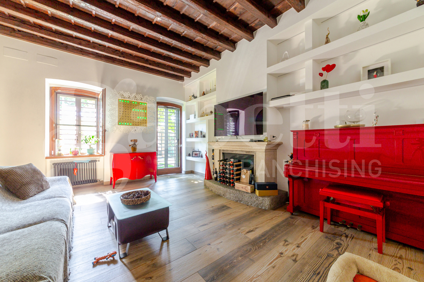 Villa Bifamiliare arredata in affitto a Rozzano