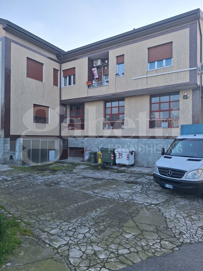 Villa con giardino a Rozzano