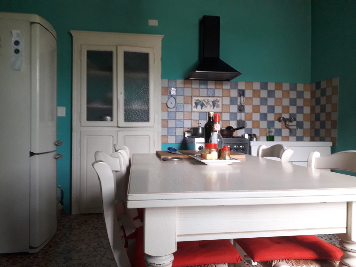 Villa con giardino a Rovescala