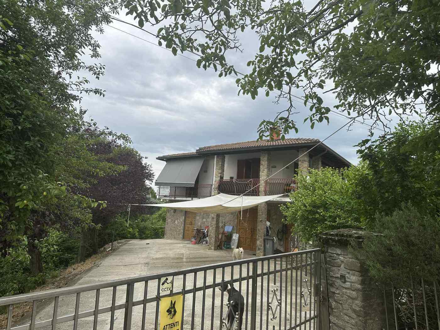 Villa con giardino a Colli Verdi