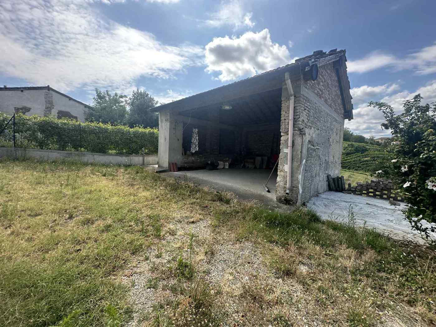 Casa indipendente con giardino a Santa Maria della Versa