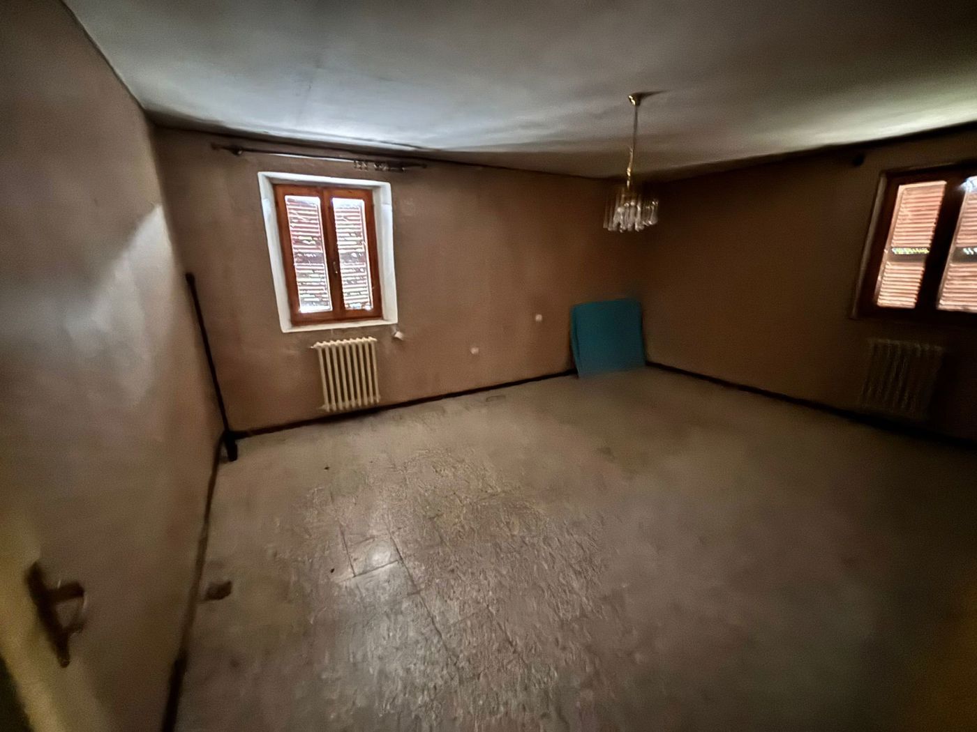 Rustico da ristrutturare a Zenevredo