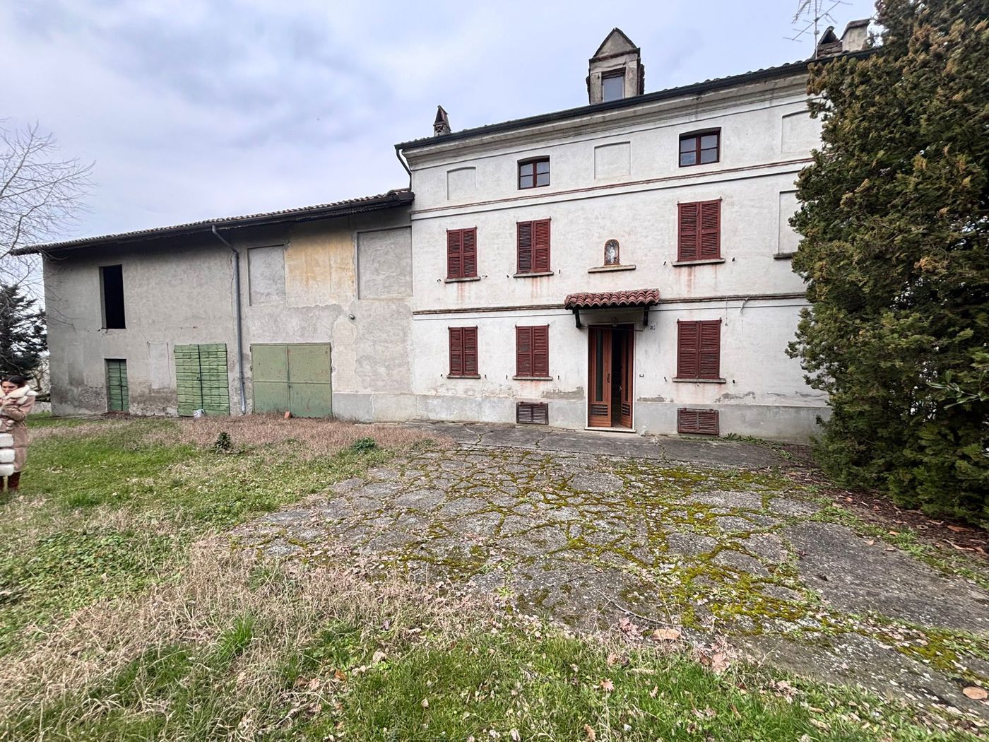 Rustico da ristrutturare a Zenevredo