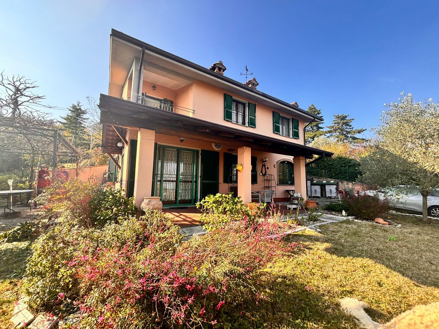 Villa con giardino a Colli Verdi