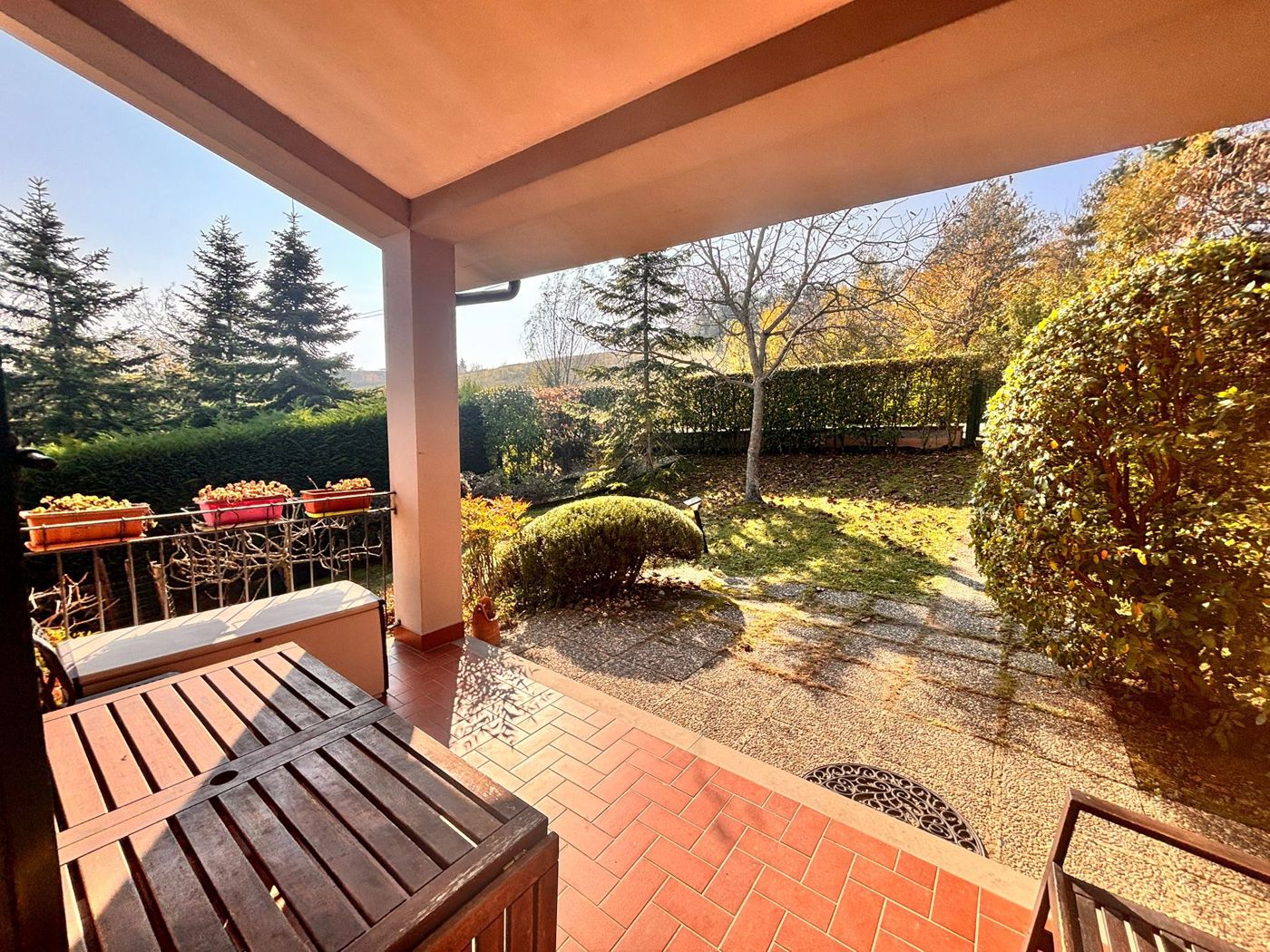 Villa con giardino a Colli Verdi