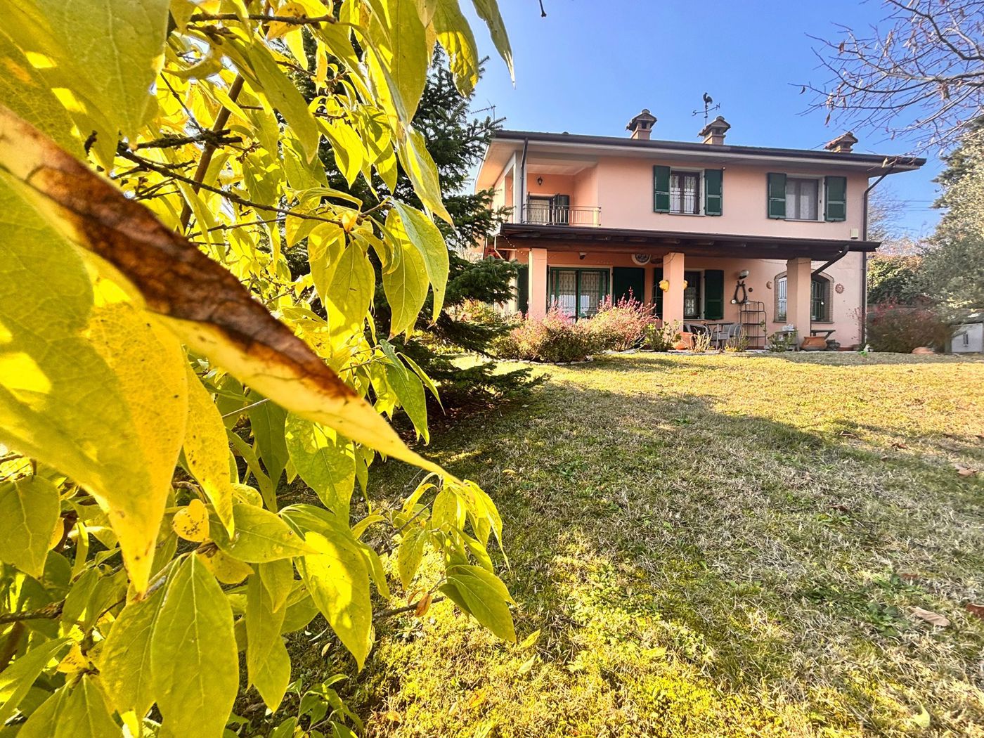 Villa con giardino a Colli Verdi