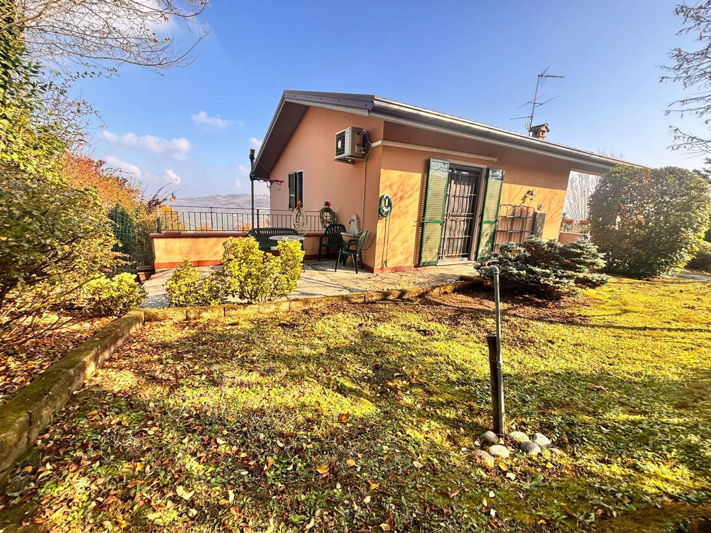 Villa con giardino a Colli Verdi