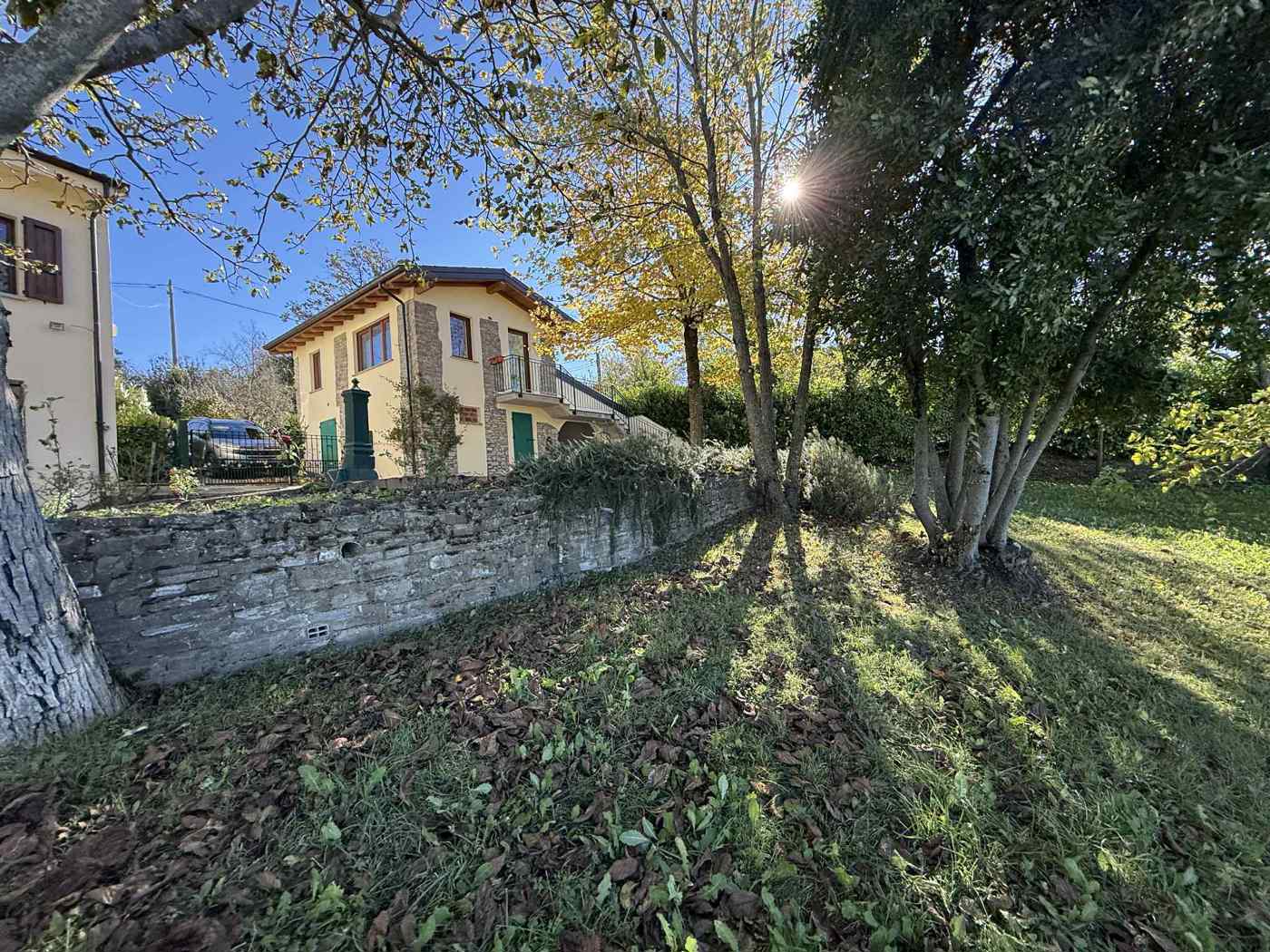 Casa indipendente con giardino a Colli Verdi