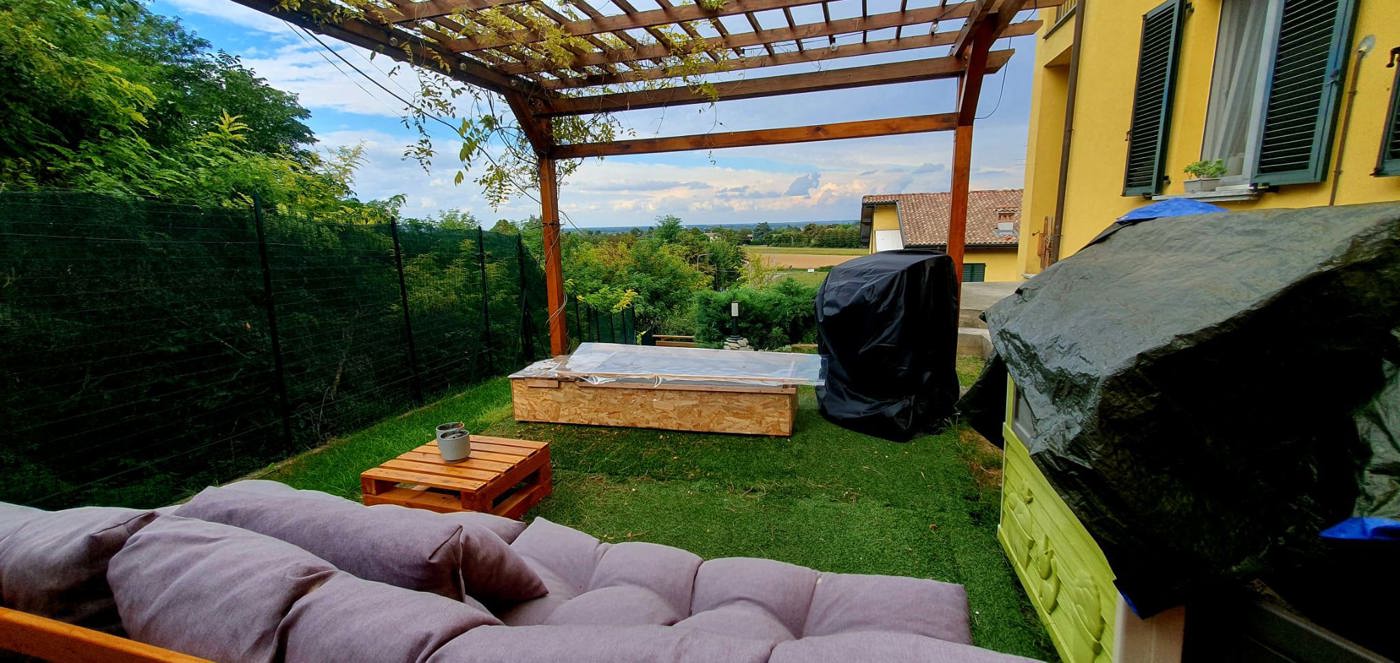 Villa Bifamiliare con giardino a Stradella