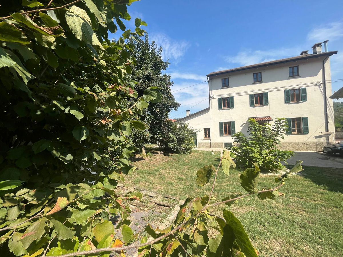 Casa indipendente con giardino a Canneto Pavese