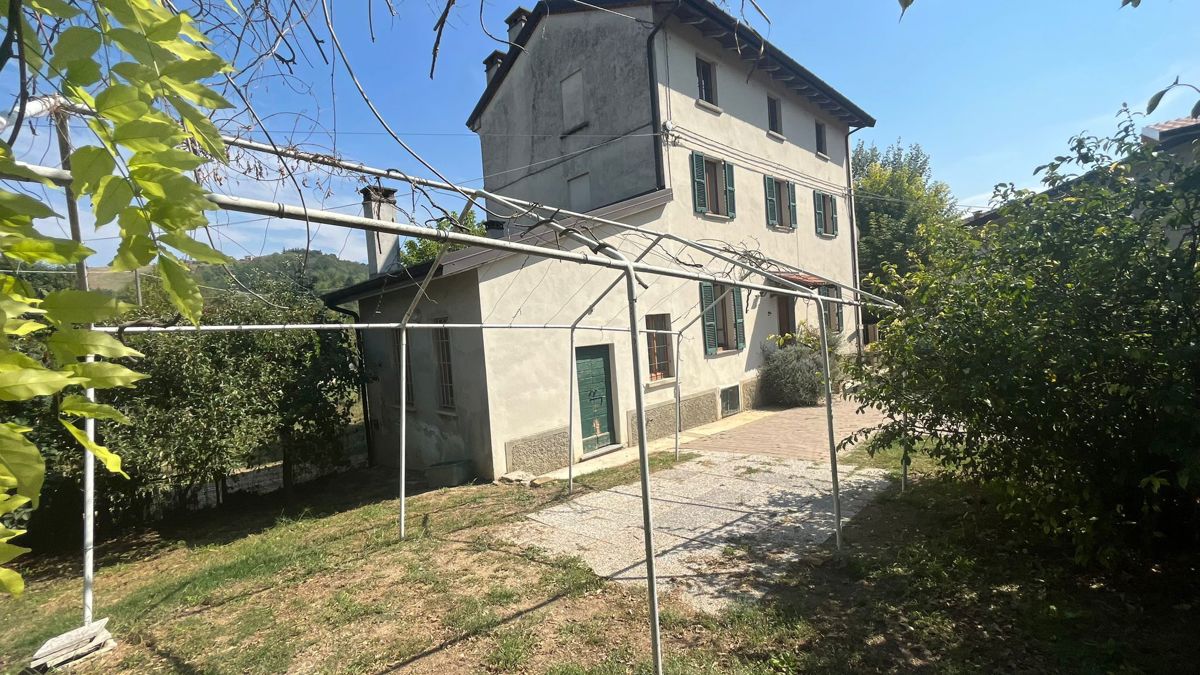 Casa indipendente con giardino a Canneto Pavese