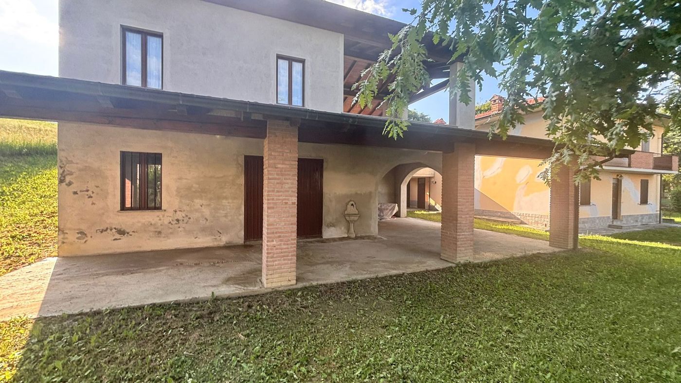 Casa indipendente con giardino a Colli Verdi