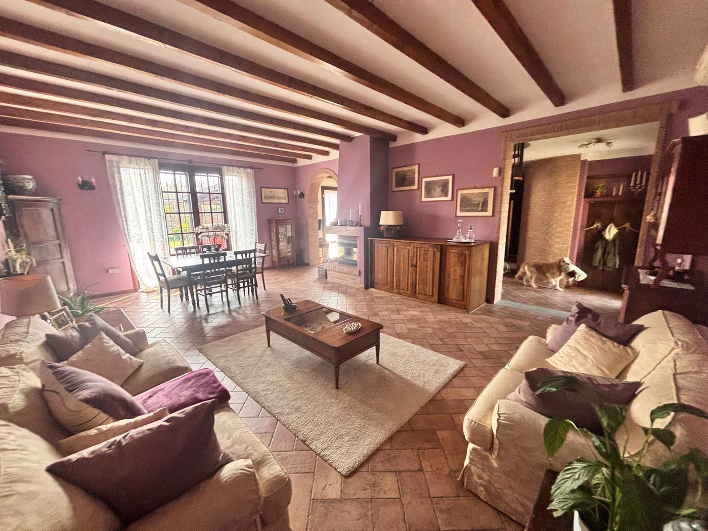 Villa con giardino a Stradella