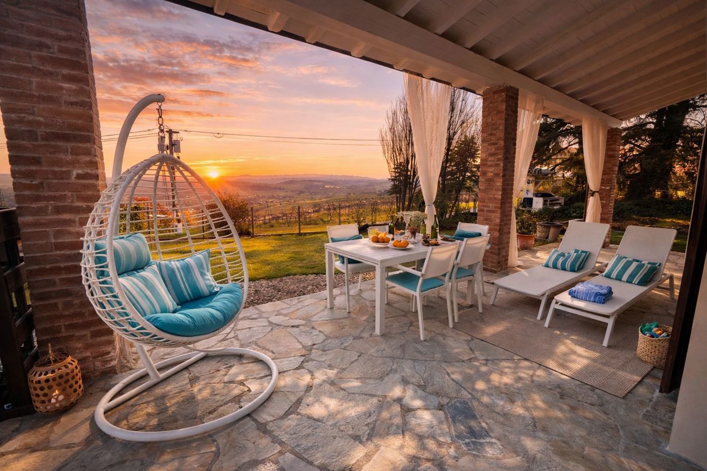 Villa con giardino a Castana