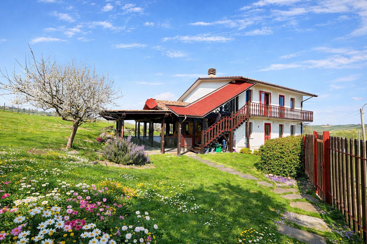 Villa con giardino a Castana