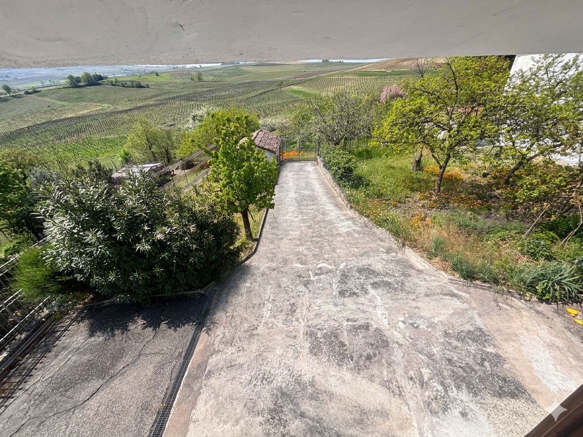 Casa indipendente in vendita a Santa Maria della Versa