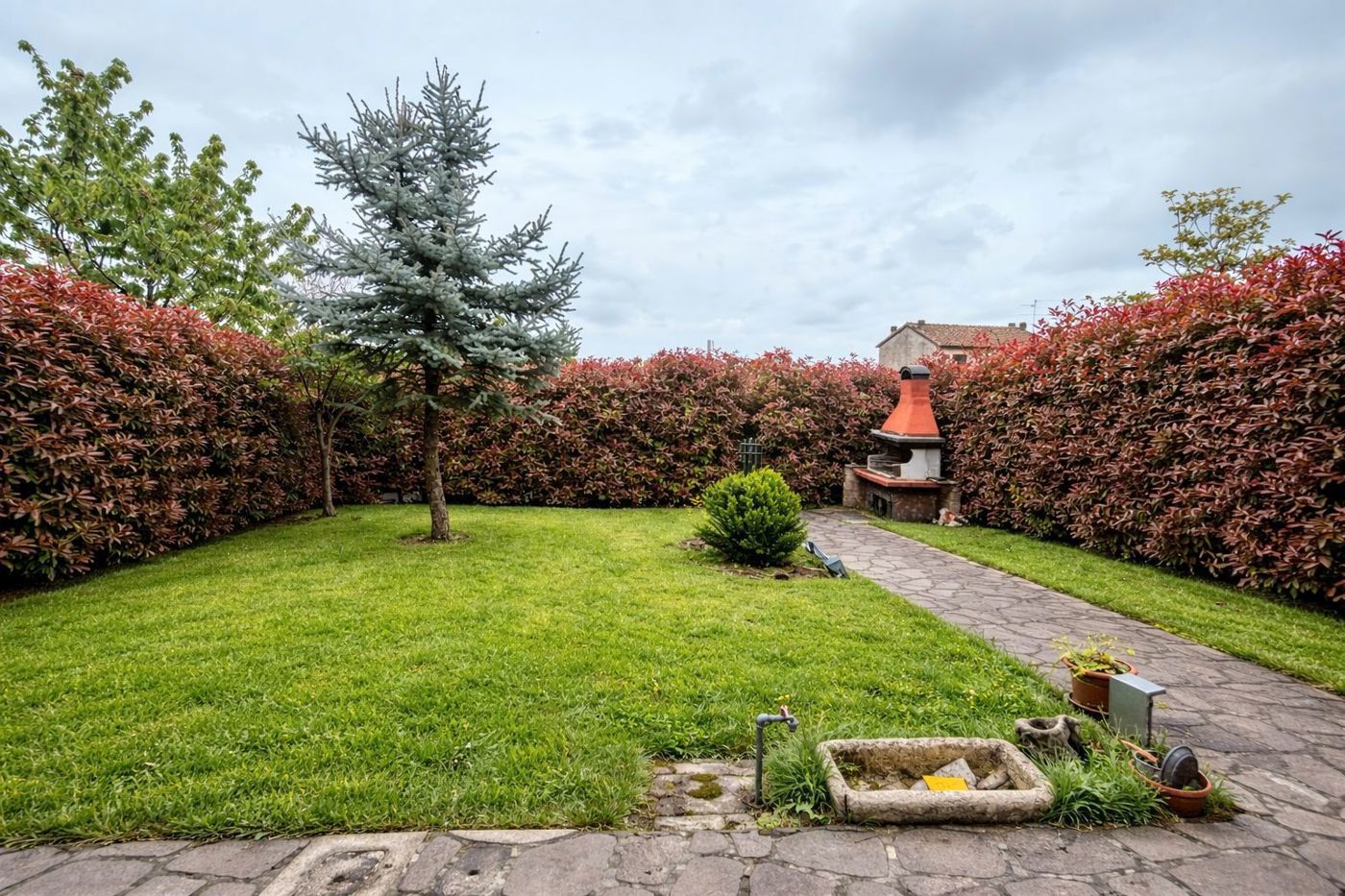 Villa Bifamiliare con giardino a Stradella