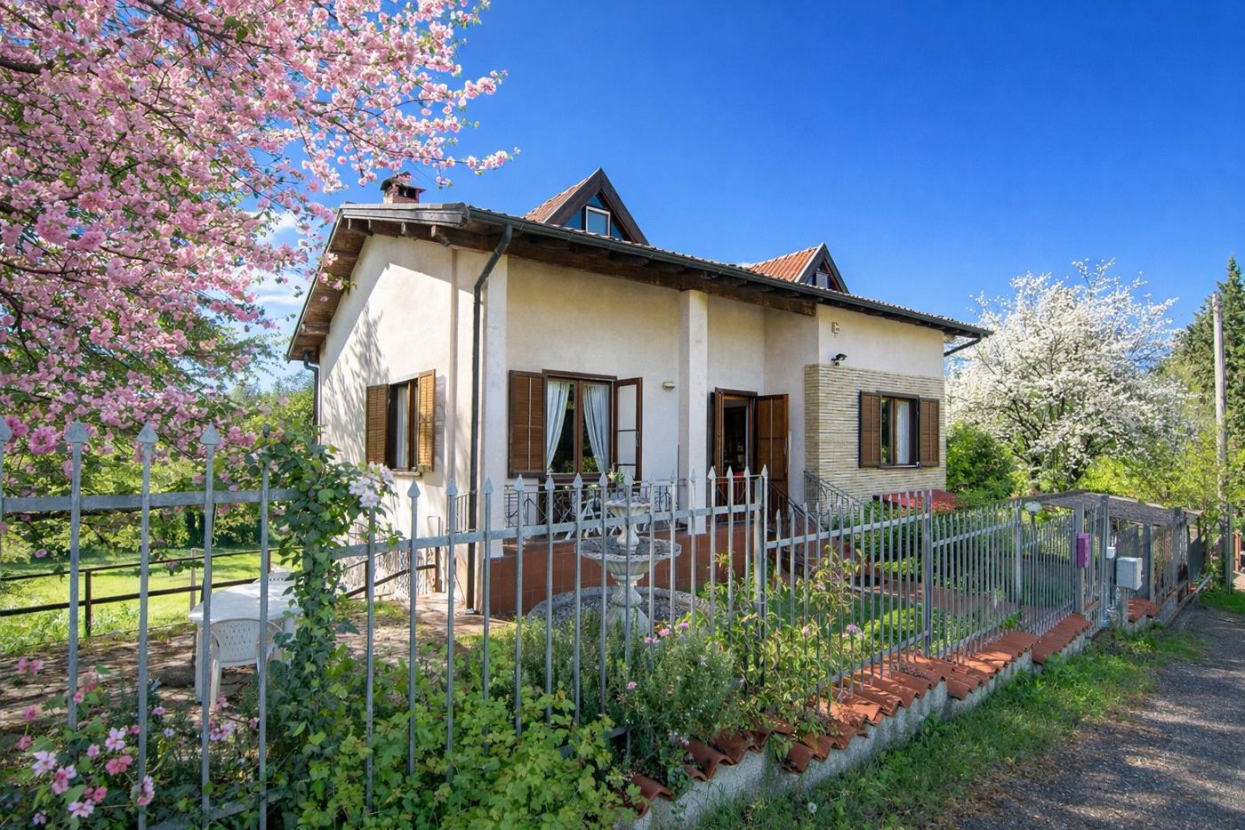 Villa con giardino a Alta Val Tidone
