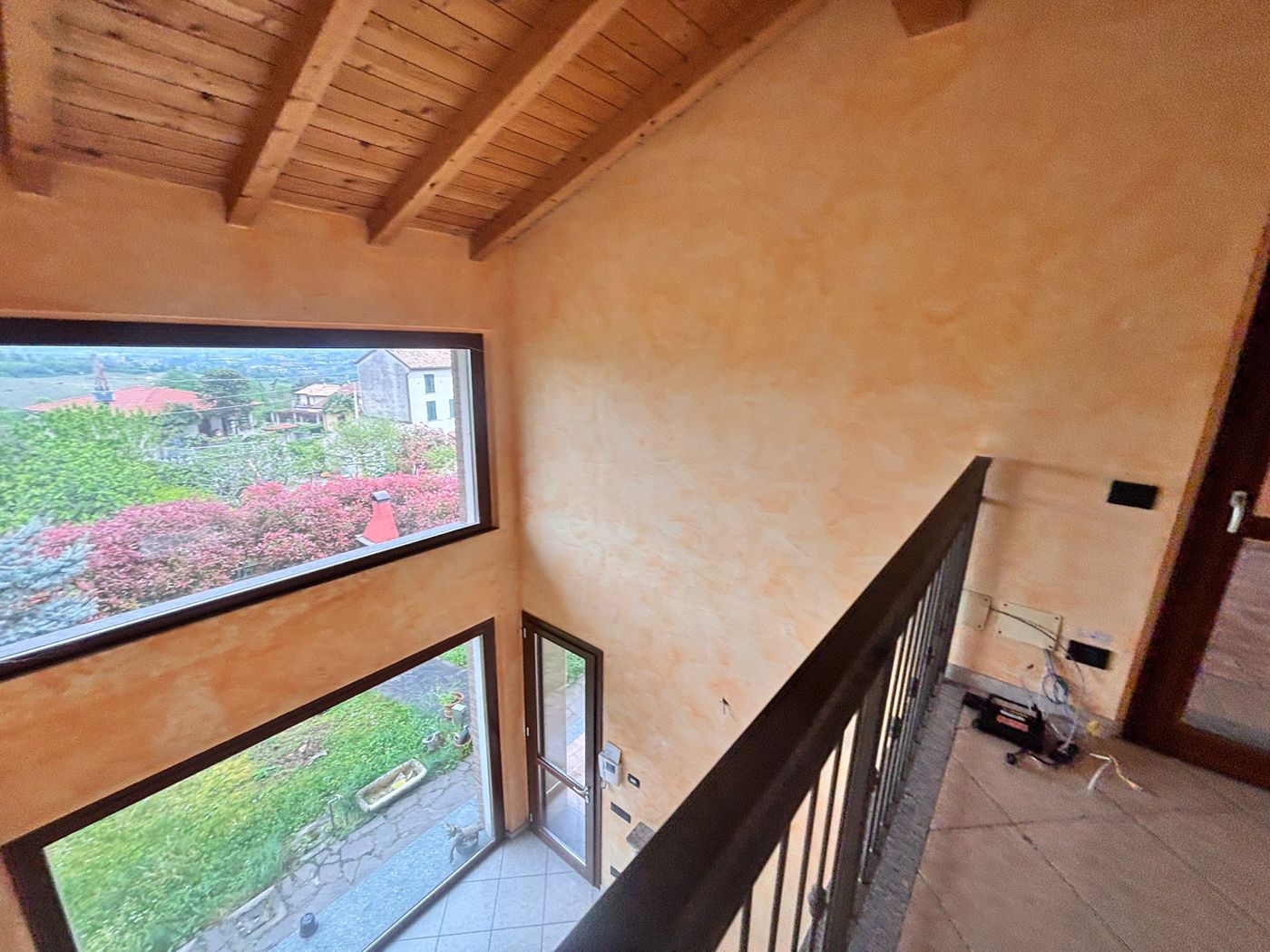 Villa con giardino a Stradella