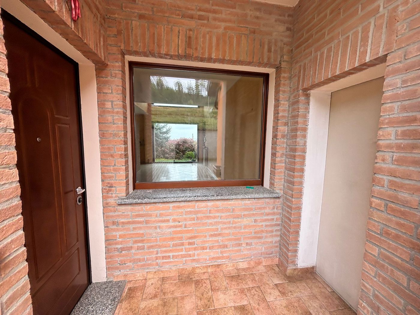 Villa con giardino a Stradella