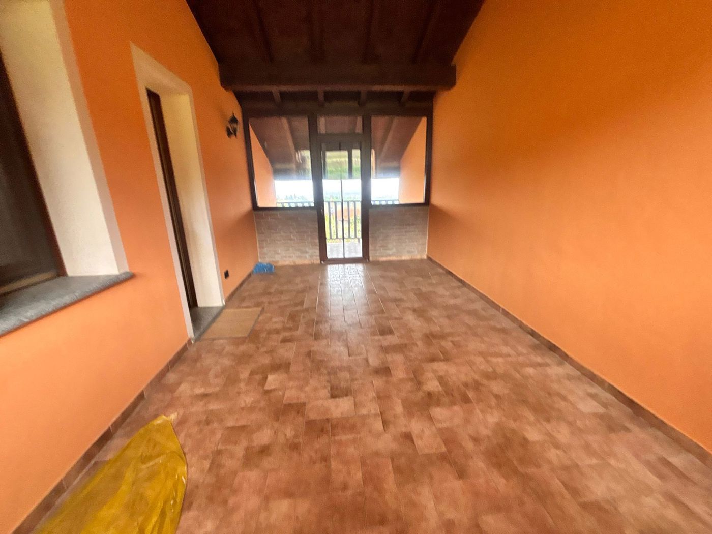 Villa con giardino a Stradella