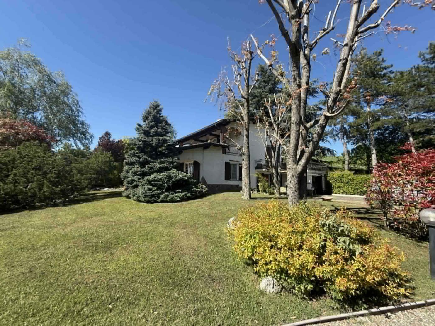 Villa in vendita a Colli Verdi