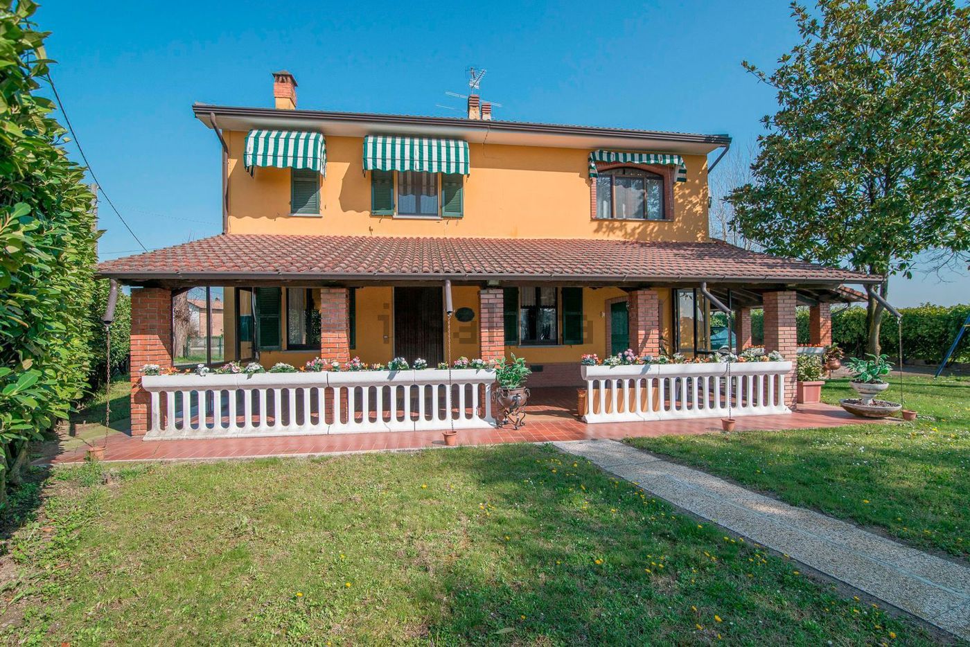 Rustico con giardino a Verrua Po
