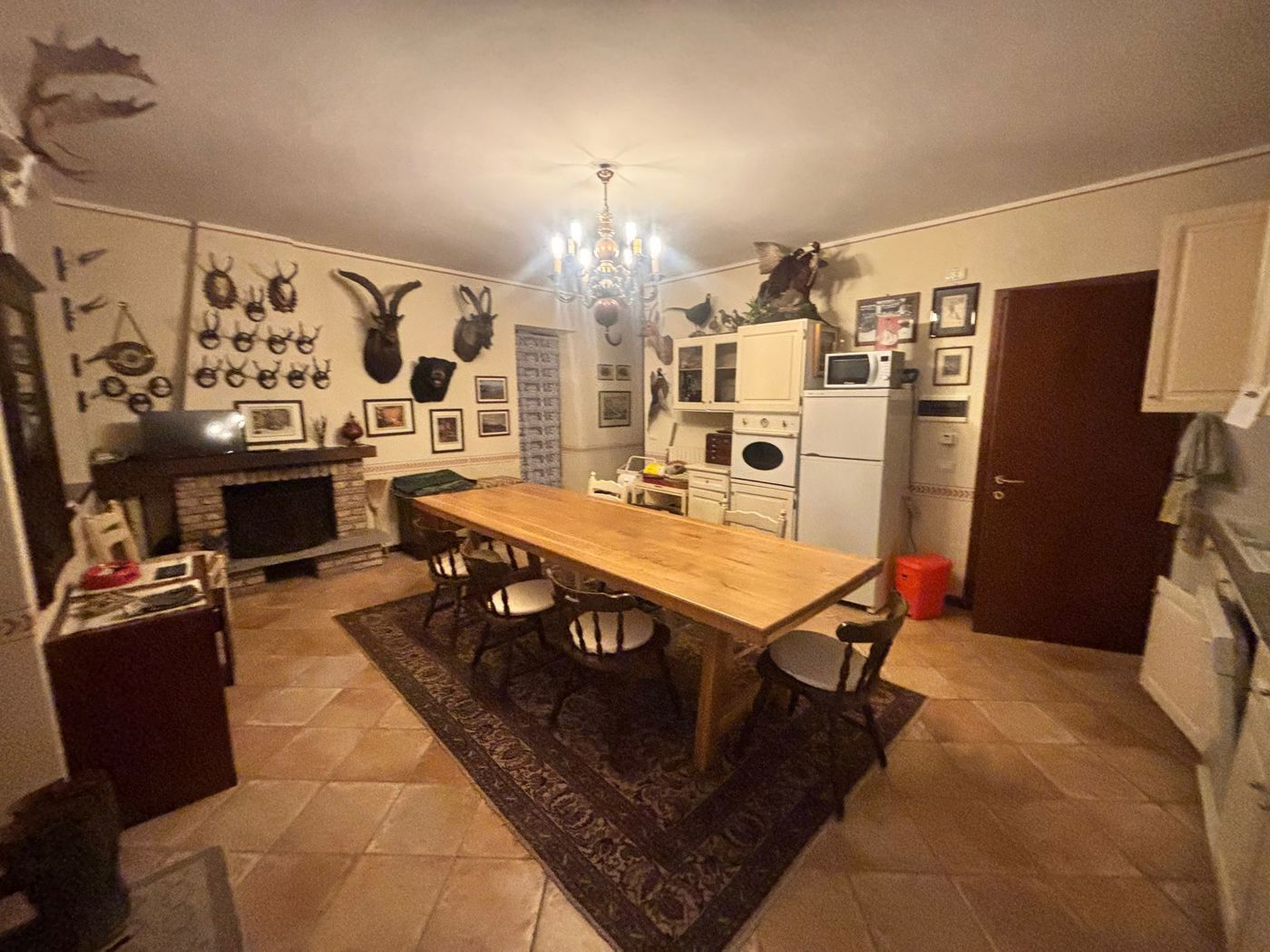 Rustico con giardino a Colli Verdi