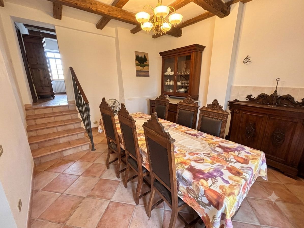 Casa indipendente con giardino a Mont� Beccaria