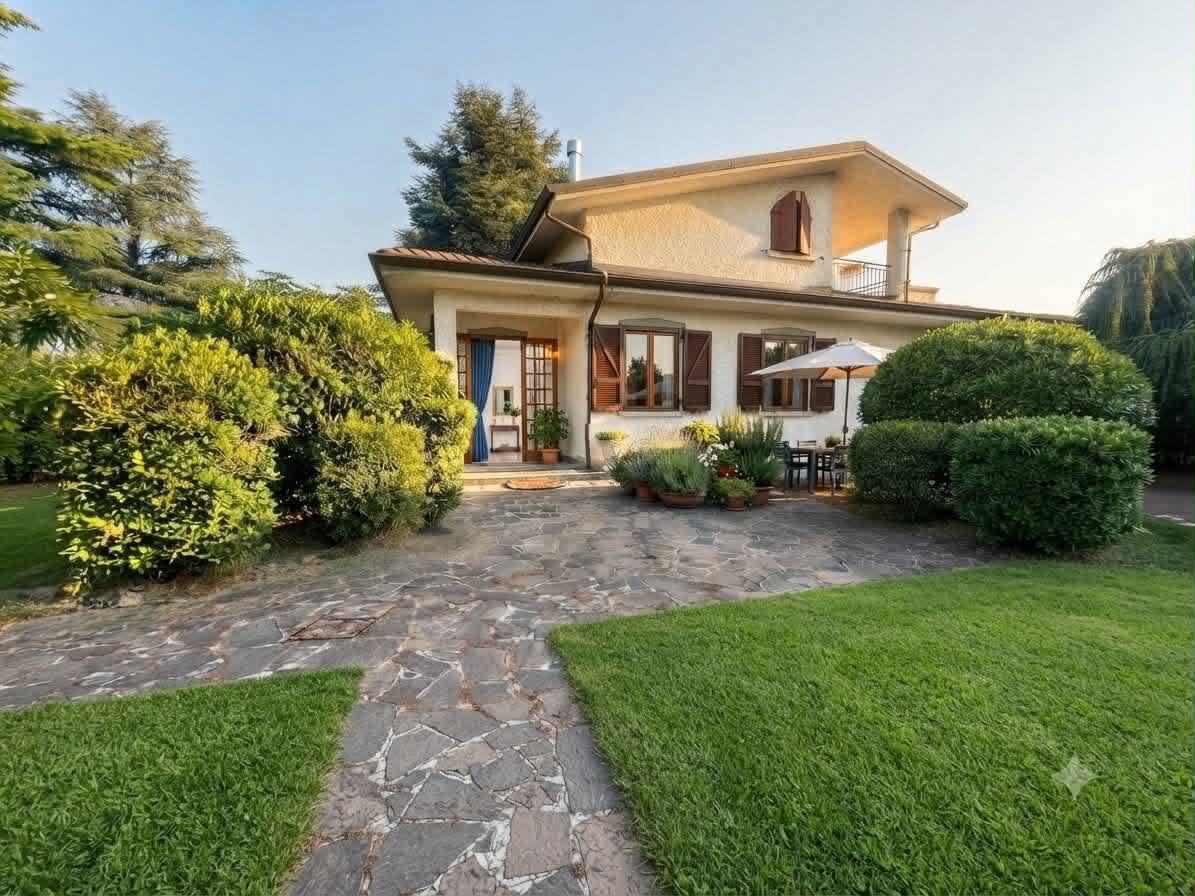 Villa con giardino a Castel San Giovanni