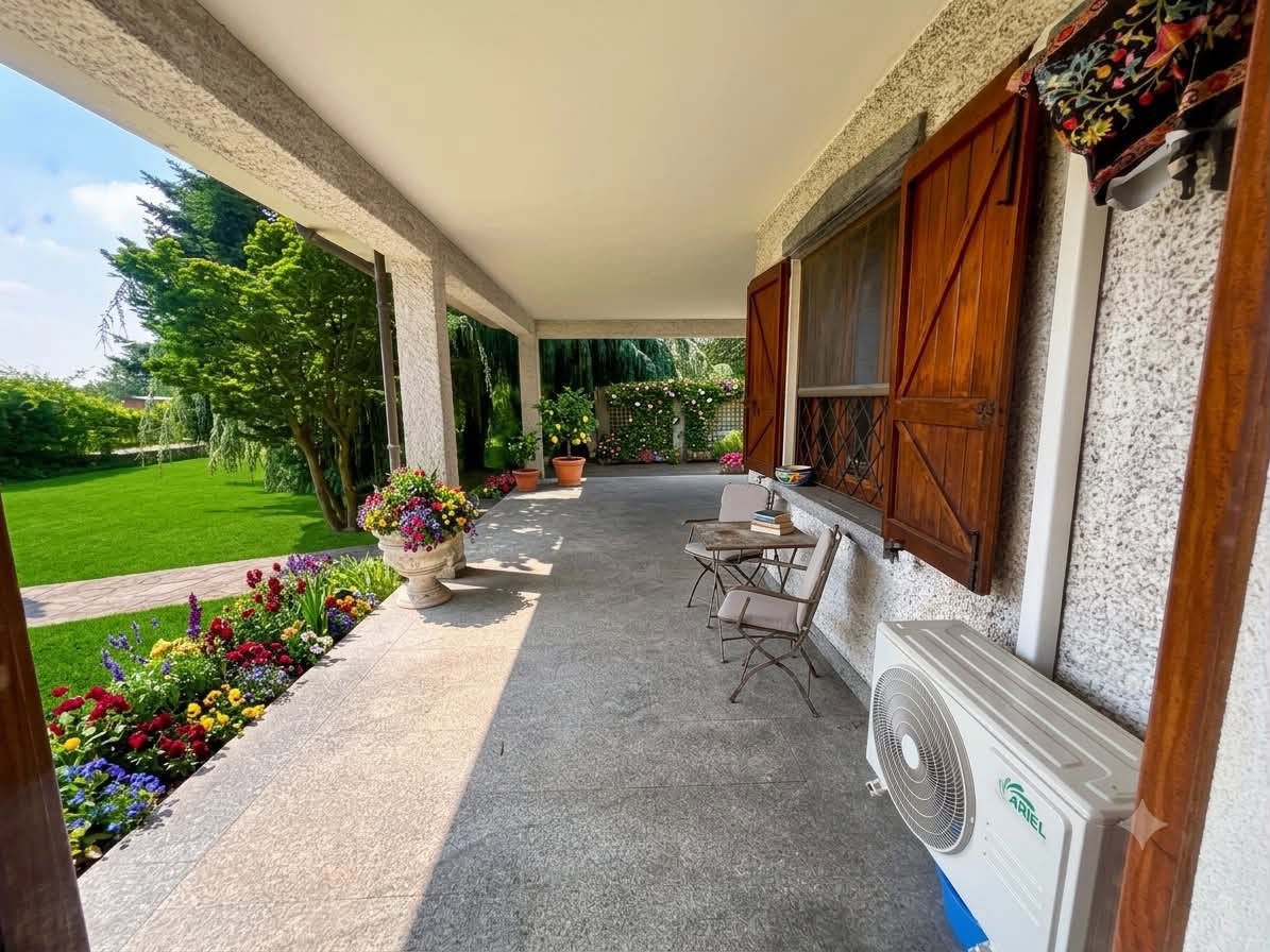 Villa con giardino a Castel San Giovanni