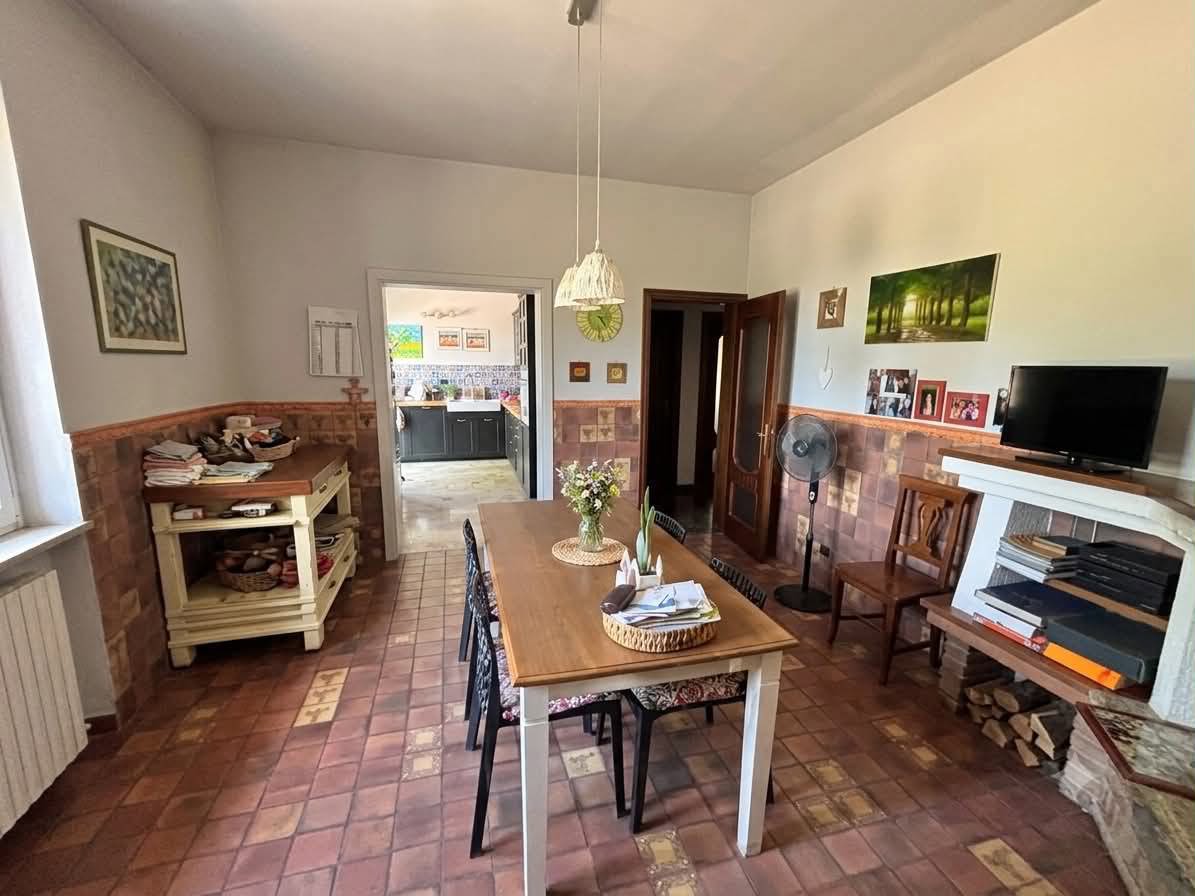 Villa con giardino a Castel San Giovanni