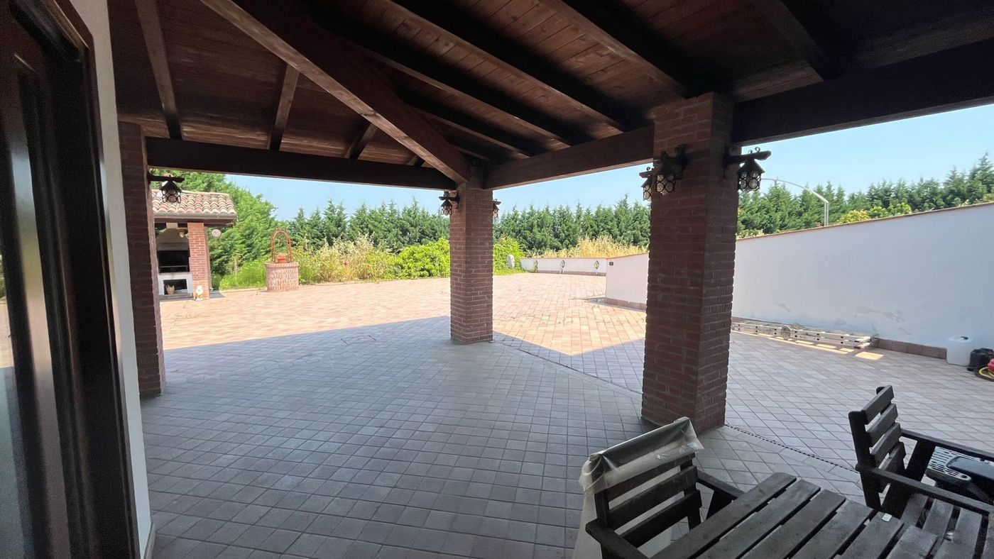 Villa in vendita a Ziano Piacentino