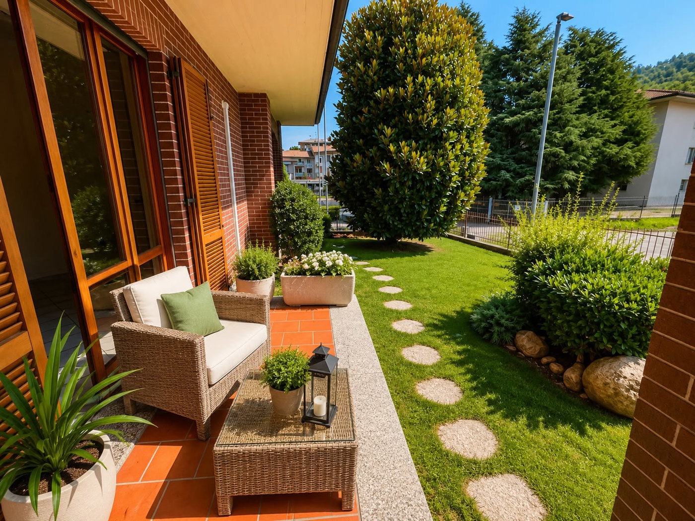 Trilocale con giardino a Broni
