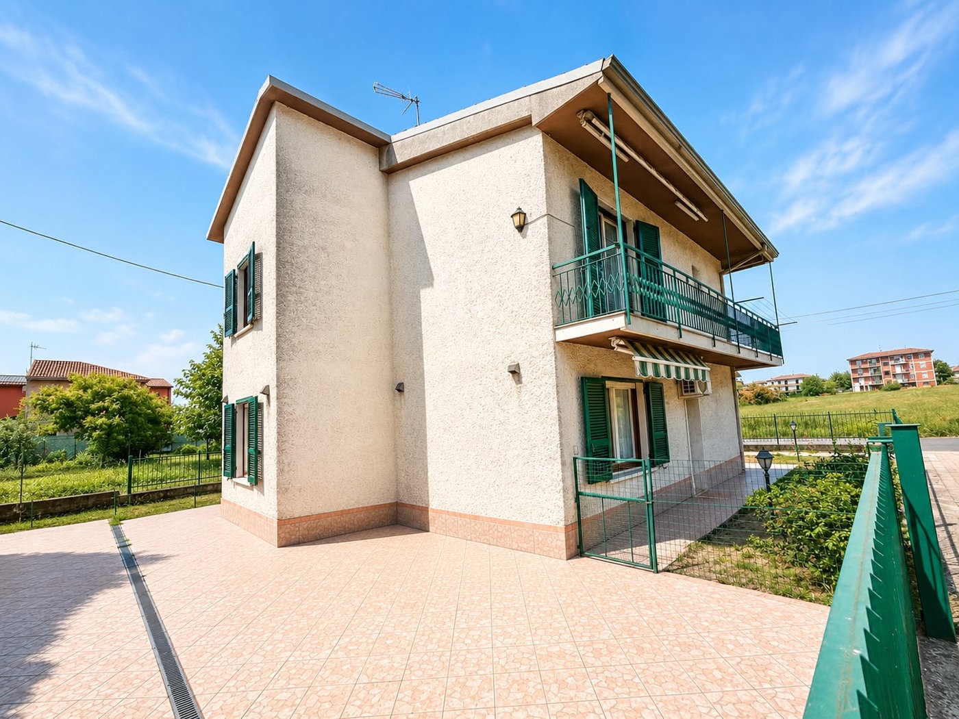 Villa Bifamiliare con giardino a Portalbera