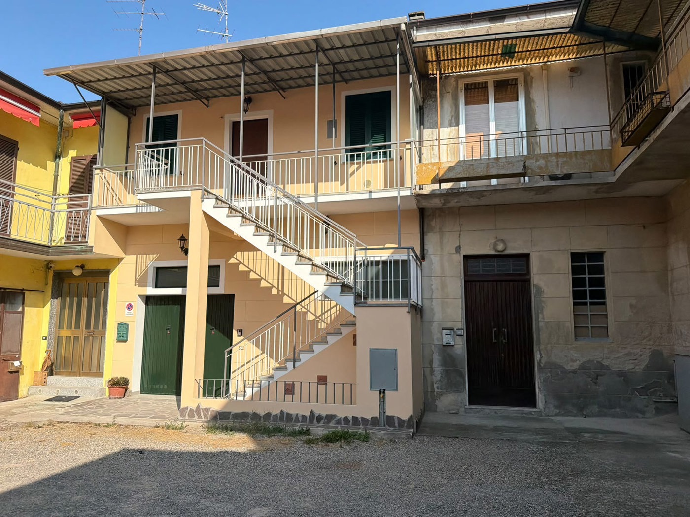 Trilocale in vendita a Broni