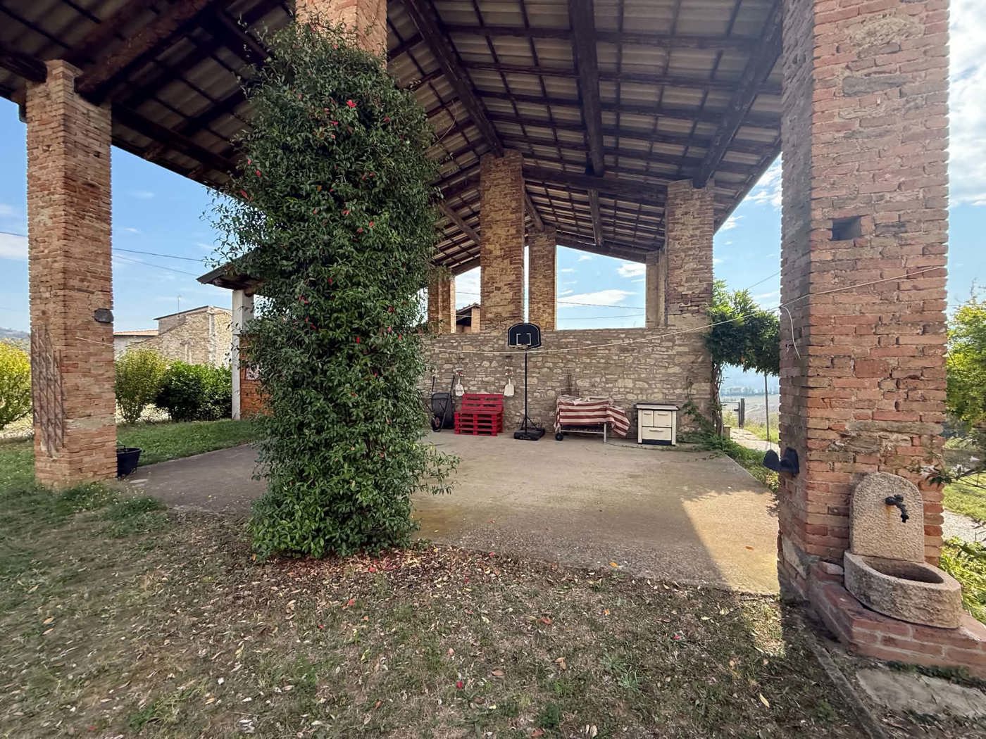 Casa indipendente in vendita a Alta Val Tidone