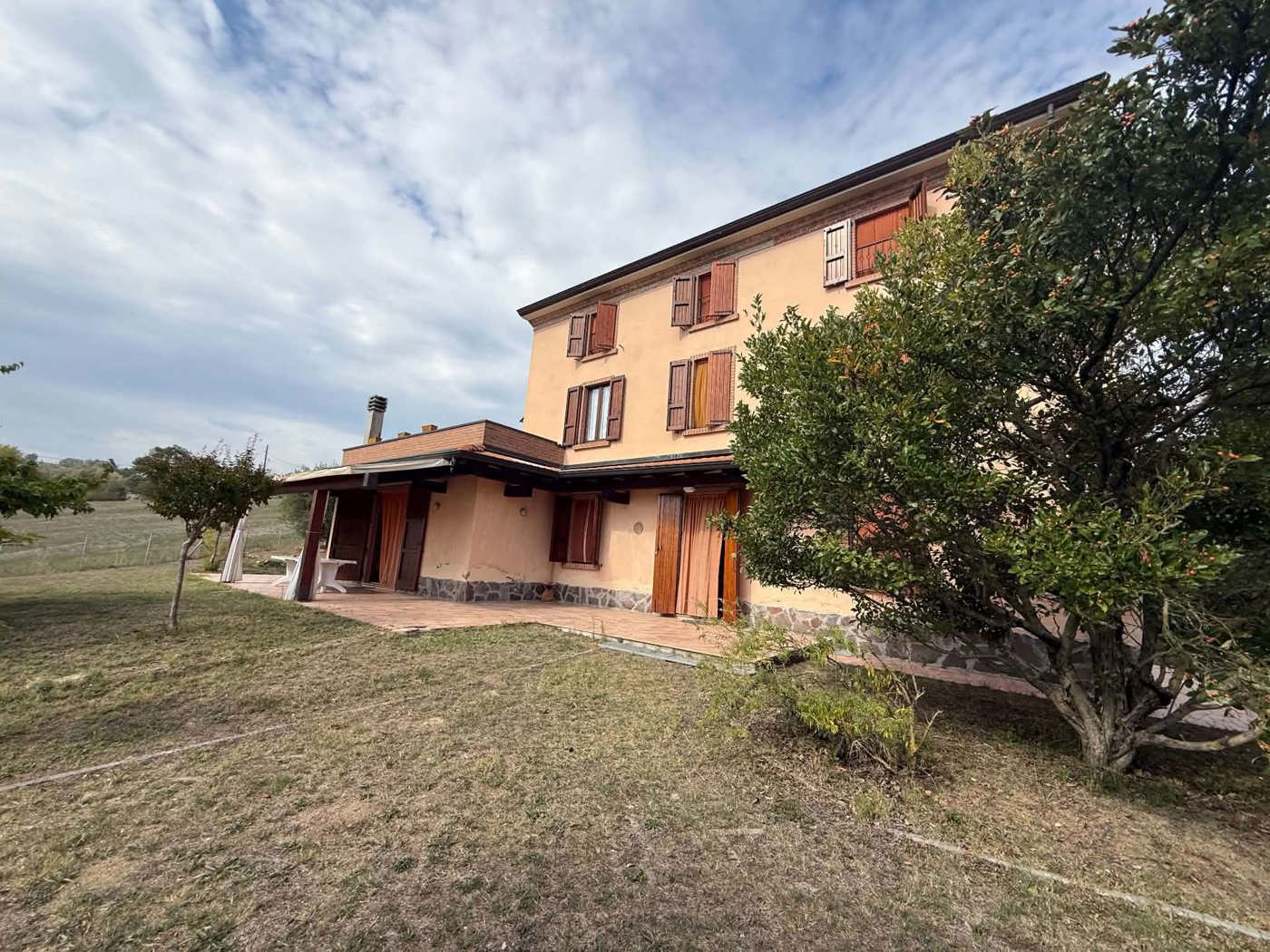 Casa indipendente in vendita a Alta Val Tidone