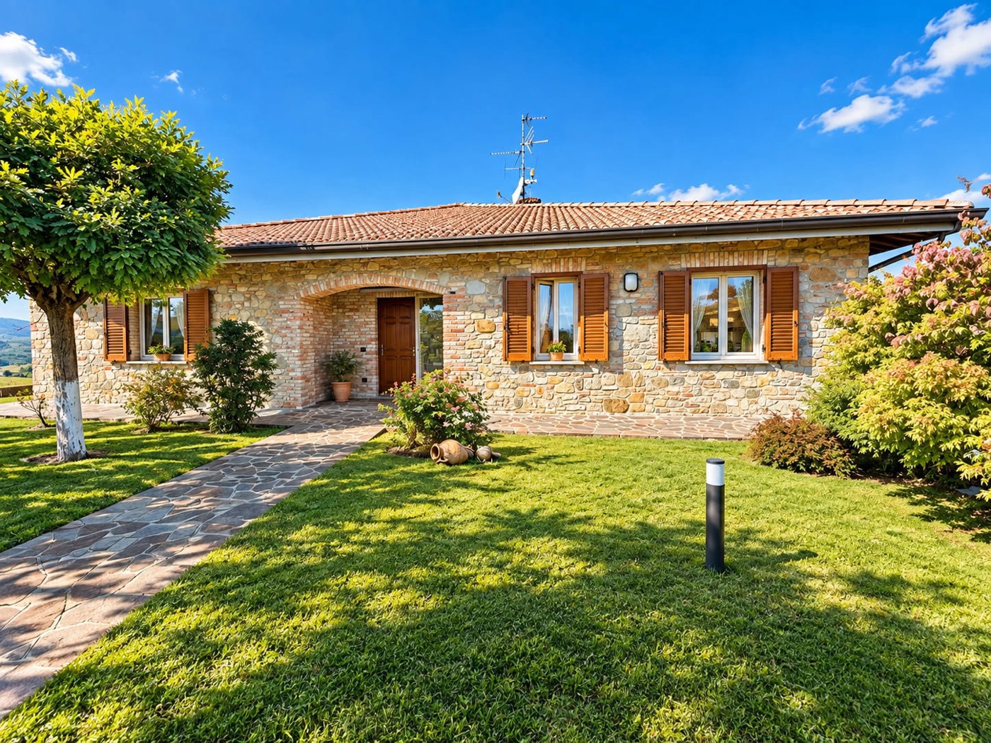 Villa in vendita a Colli Verdi