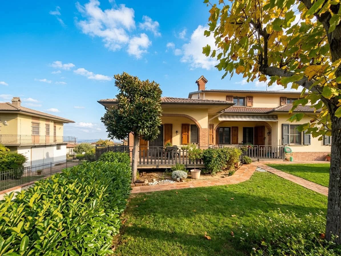 Villa Bifamiliare con giardino a Mont� Beccaria