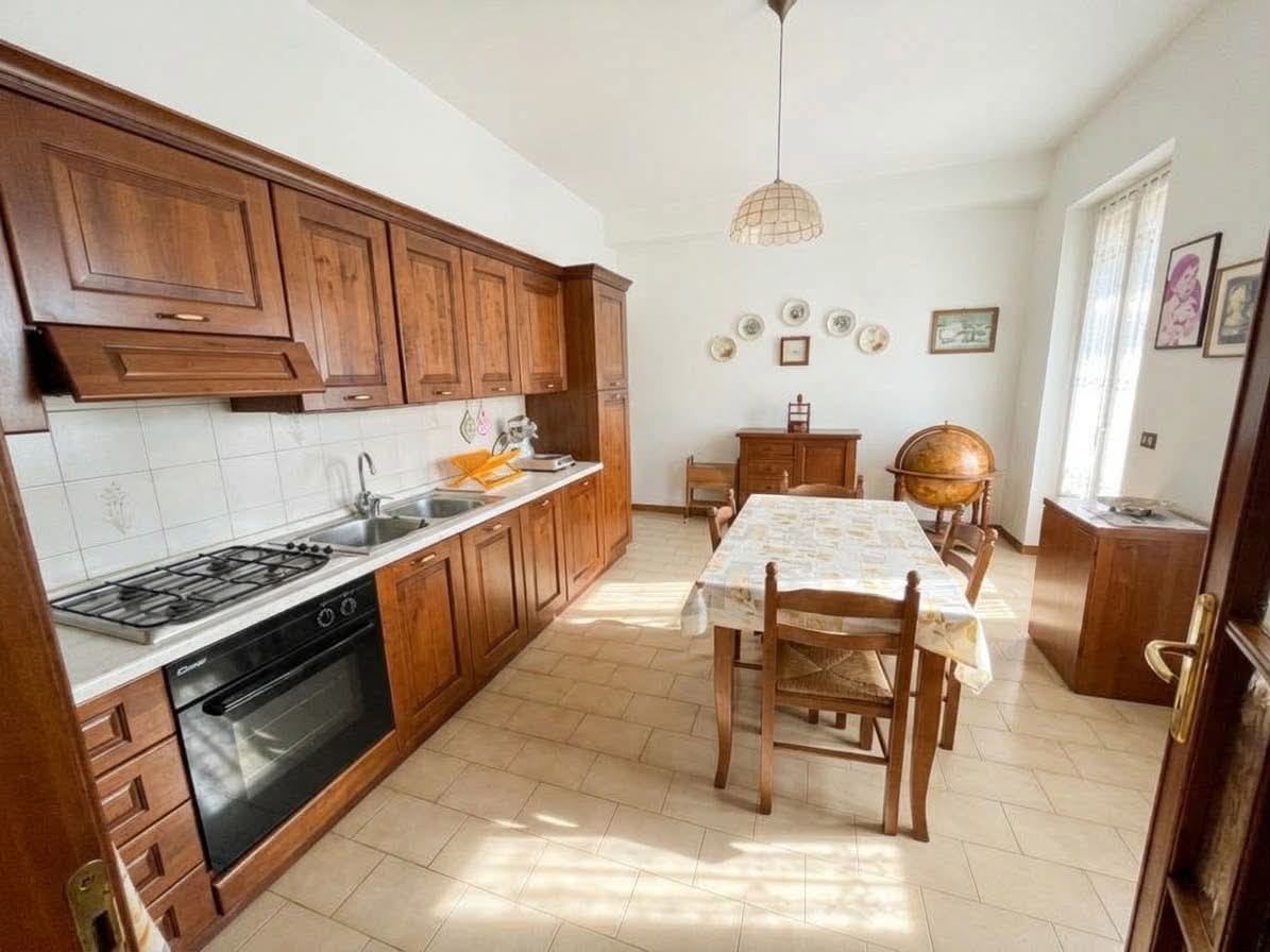Villa Bifamiliare con giardino a Mont� Beccaria