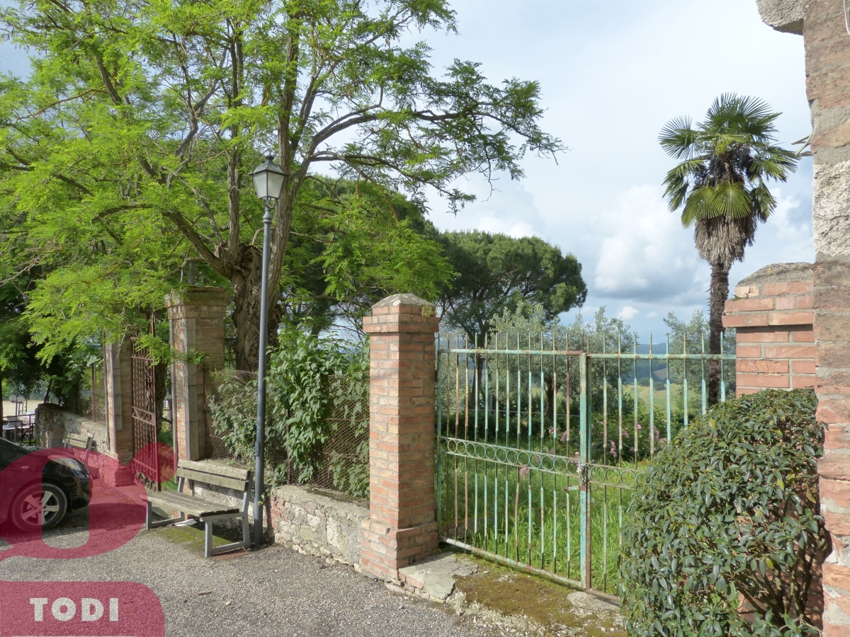 Villa Bifamiliare con giardino a Collazzone