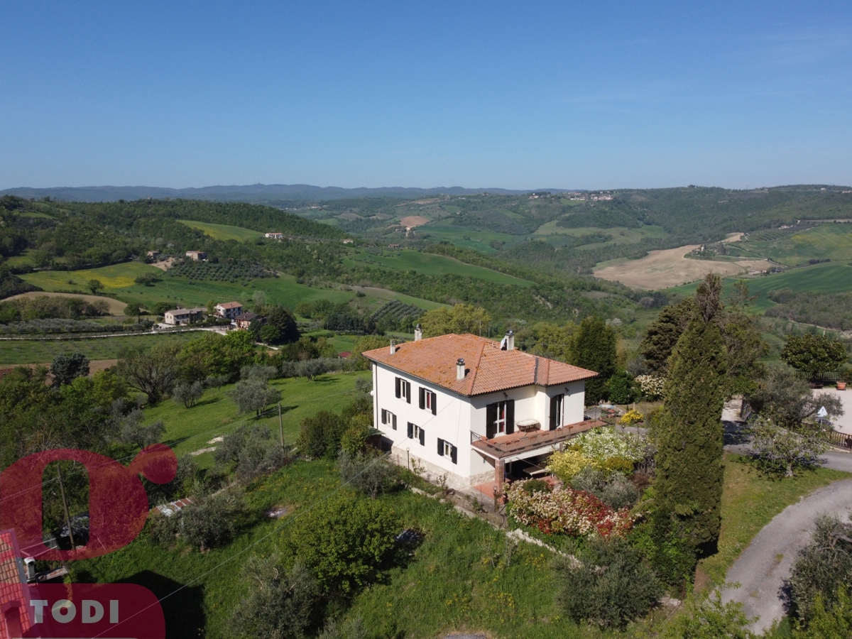 Casa indipendente con giardino a Monte Castello di Vibio